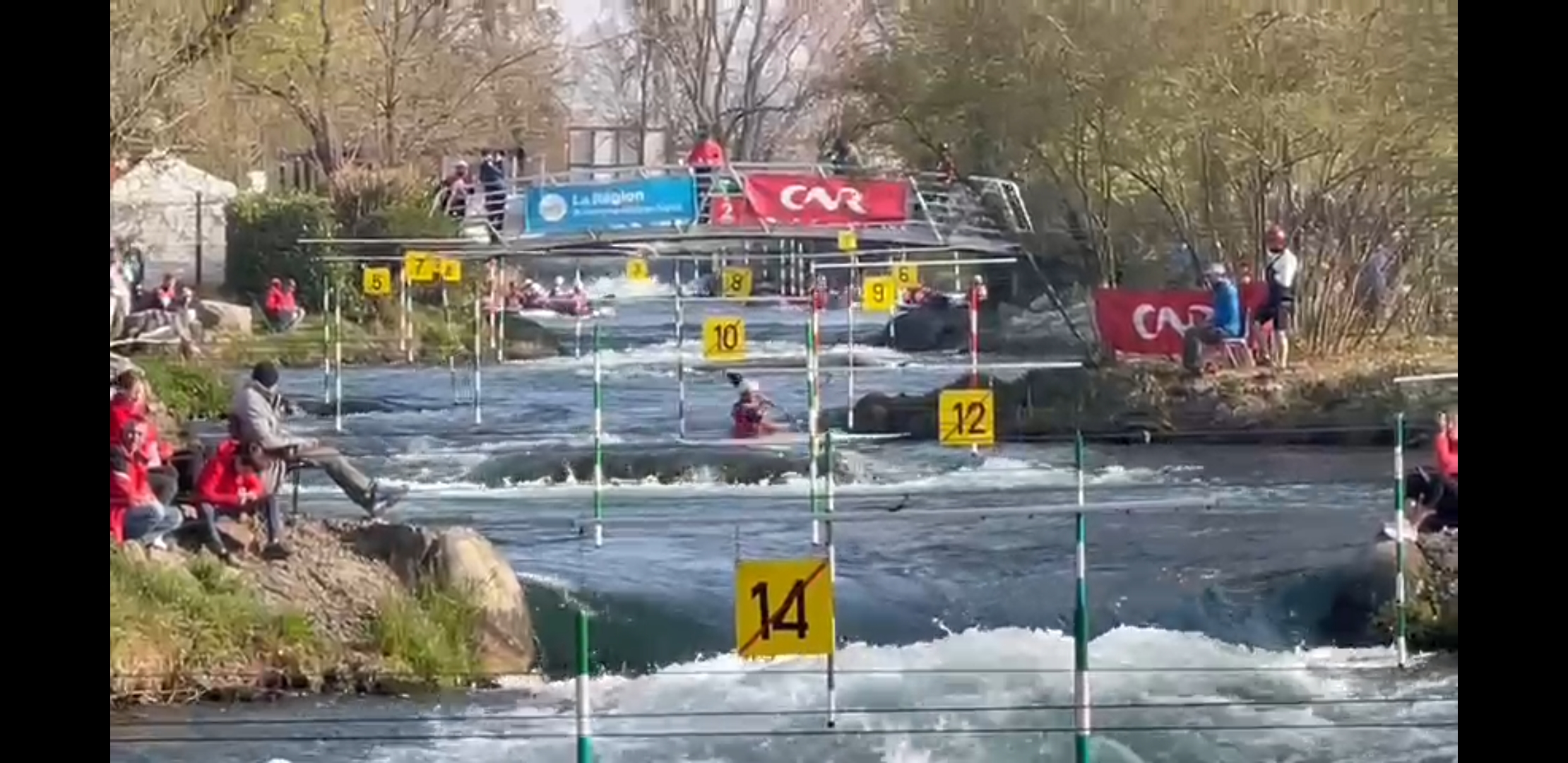                      Parcours de slalom